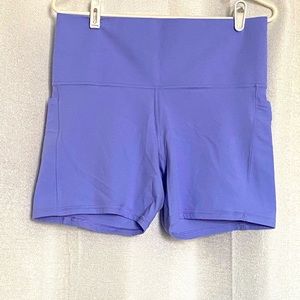 Athleta Salutation Stash Pocket 5” Short